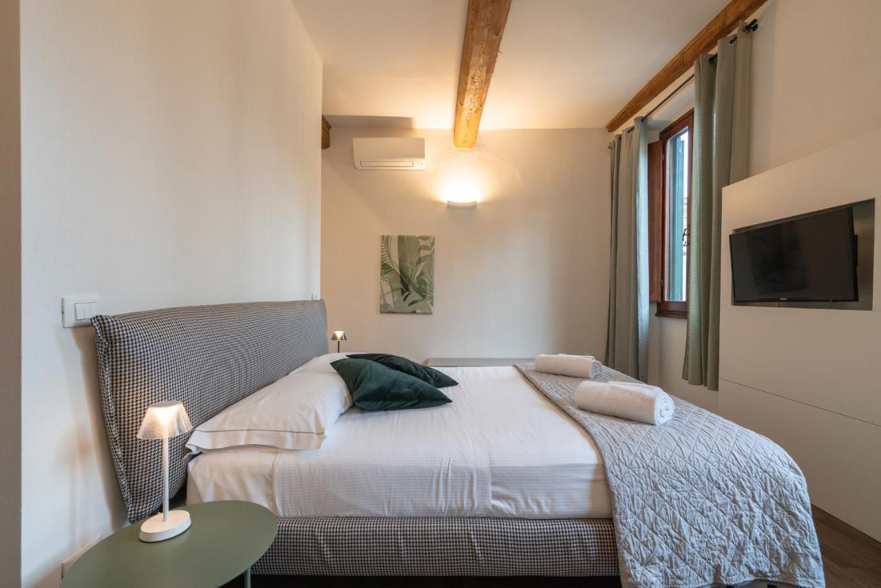 Elegant Green In San Gallo * Florencia